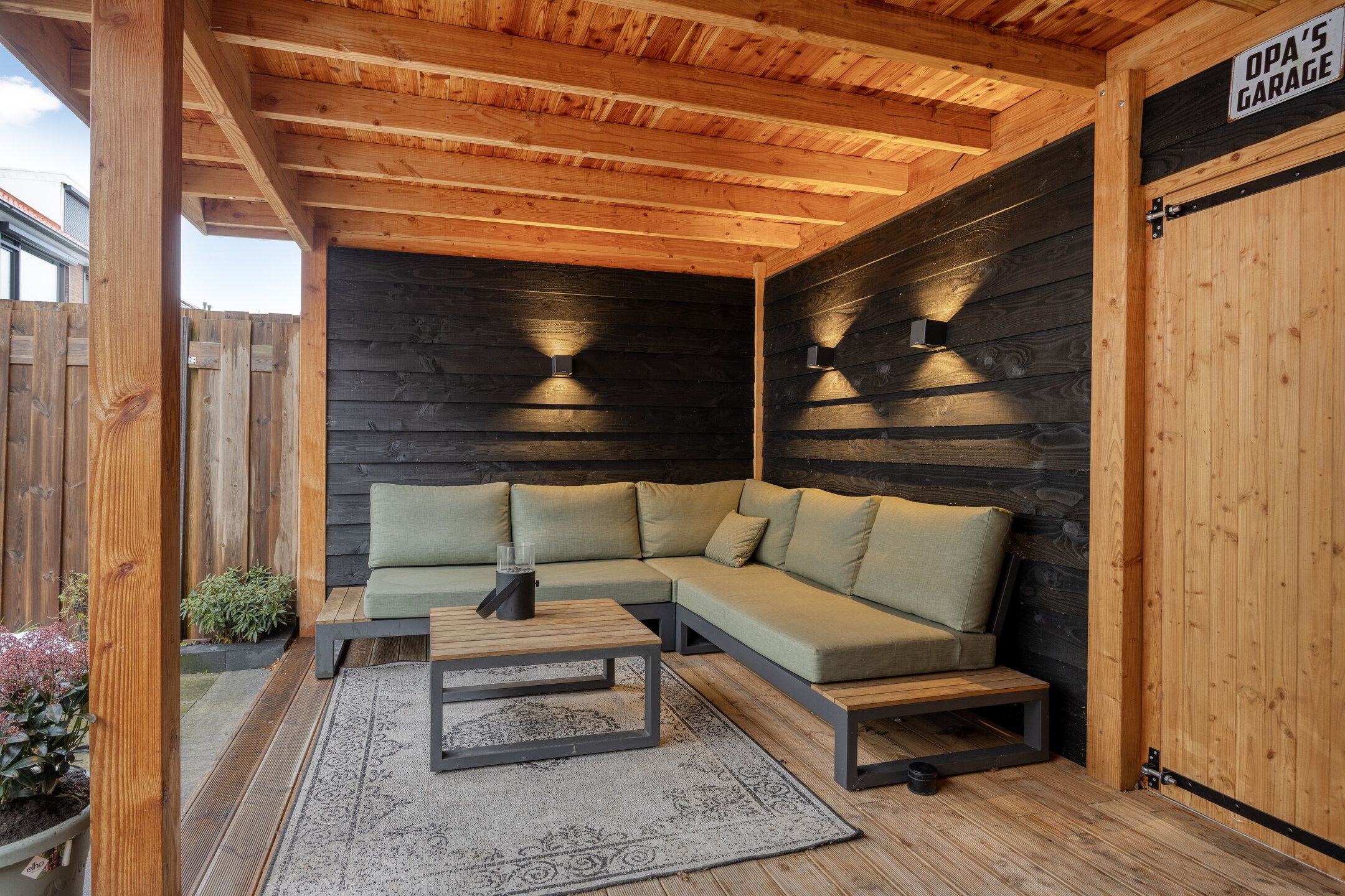 Photo 39 of Lodewijk Roelandtstraat 4