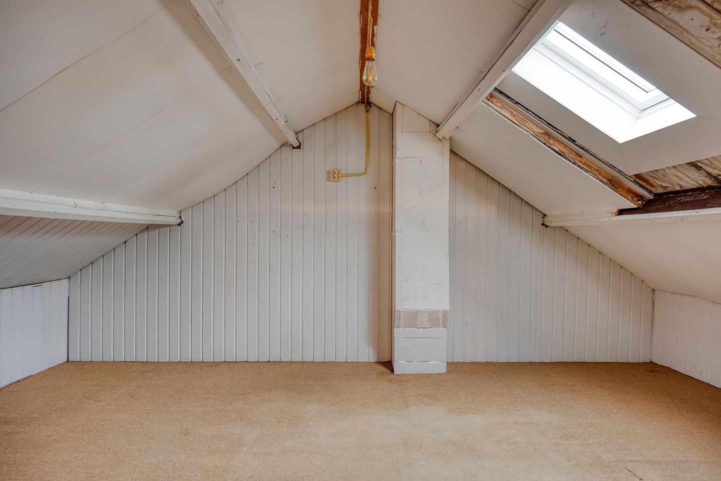 Photo 34 of Lodewijk Roelandtstraat 4