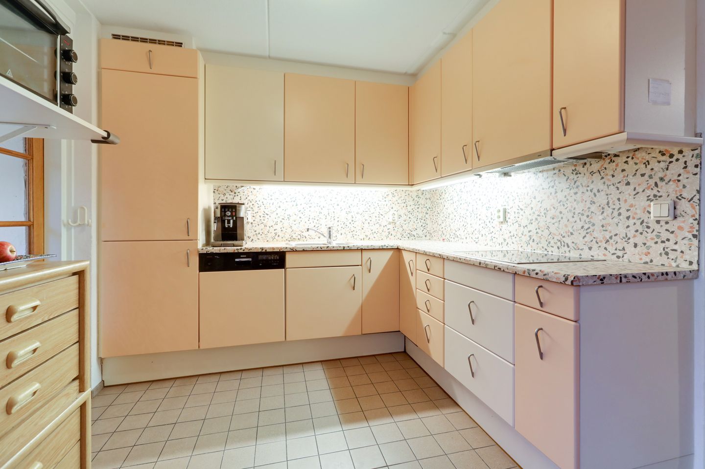 Photo 19 of Golden Delicious 95