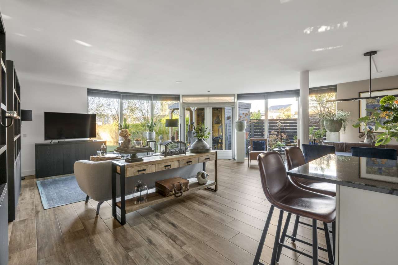 Foto 4 van Papegroet 6