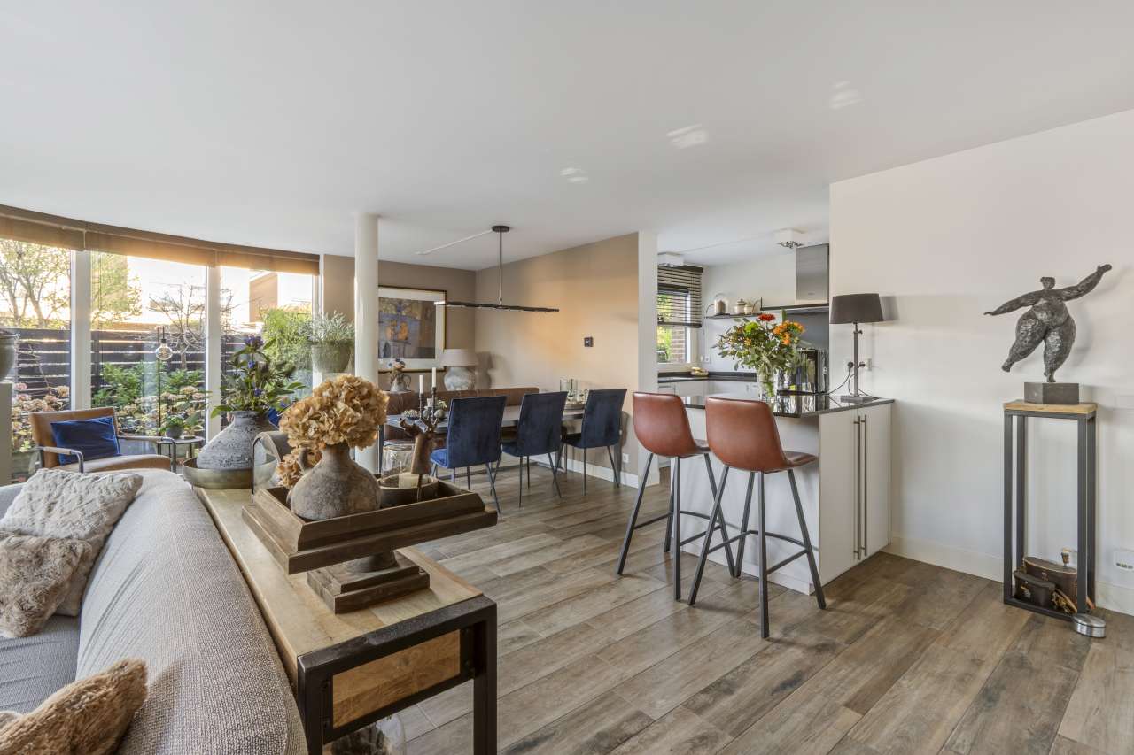 Foto 9 van Papegroet 6