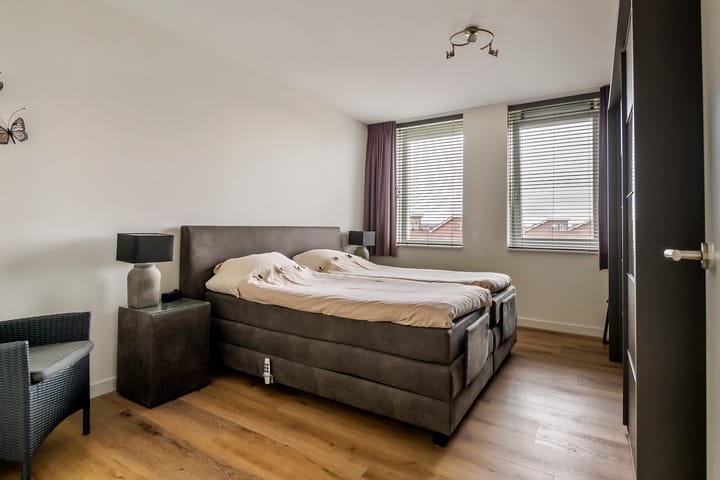 Photo 20 of Aardbeivlinder 68-23