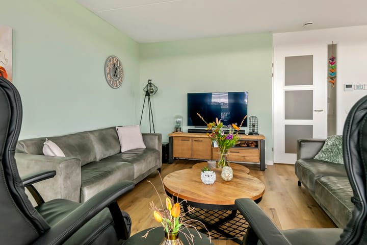 Photo 26 of Aardbeivlinder 68-23