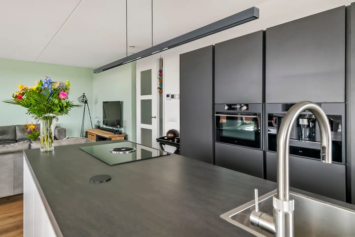 Photo 32 of Aardbeivlinder 68-23