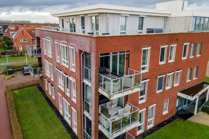 Photo 49 of Aardbeivlinder 68-23