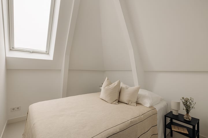 Photo 3 of Cabotstraat 25-B4