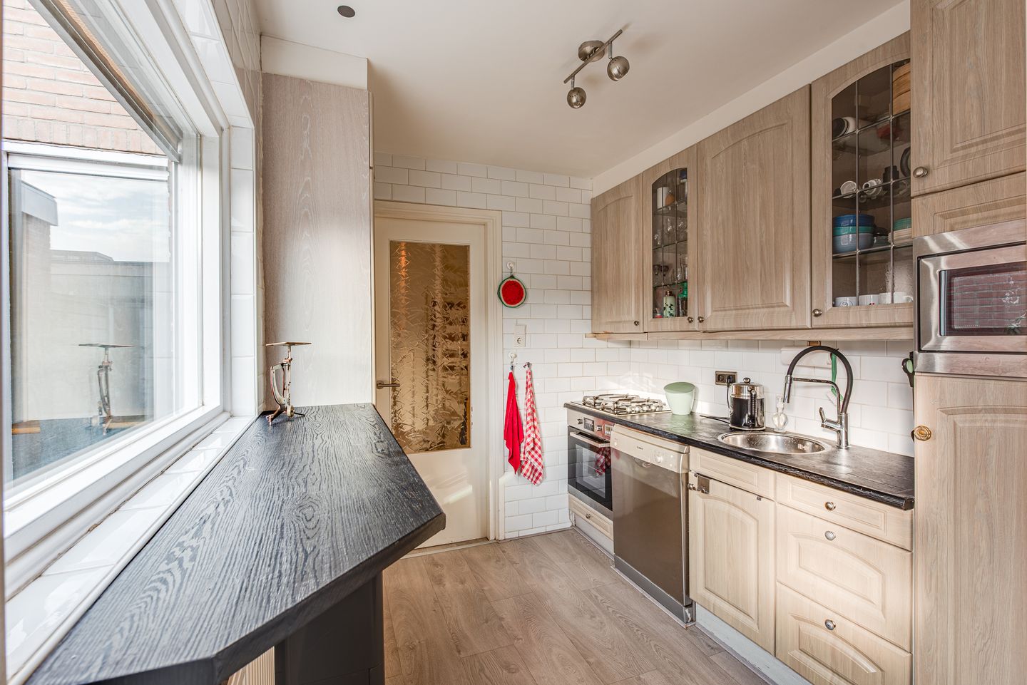 Foto 10 van Leeghwaterstraat 58