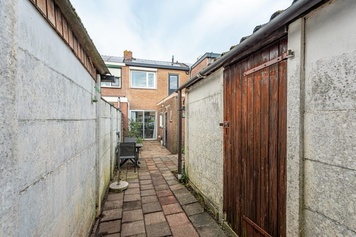 Foto 15 van Leeghwaterstraat 58