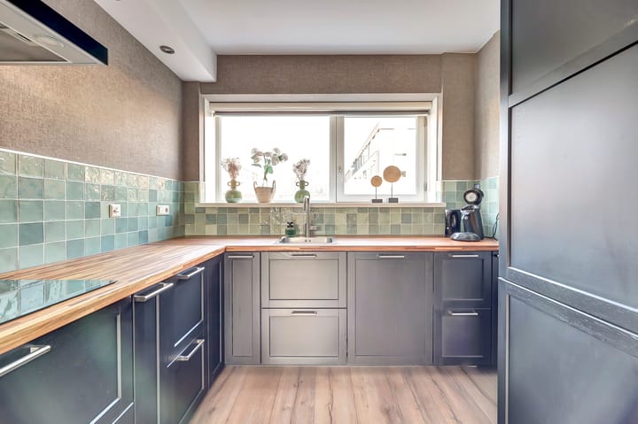 Photo 14 of Beugstraat 68