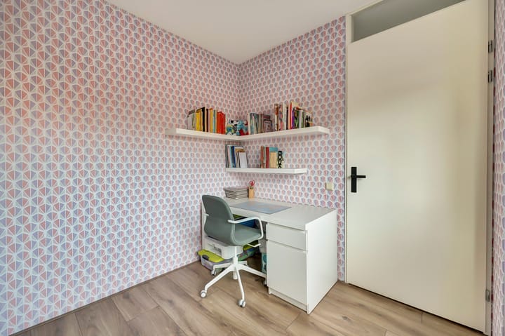 Photo 23 of Beugstraat 68