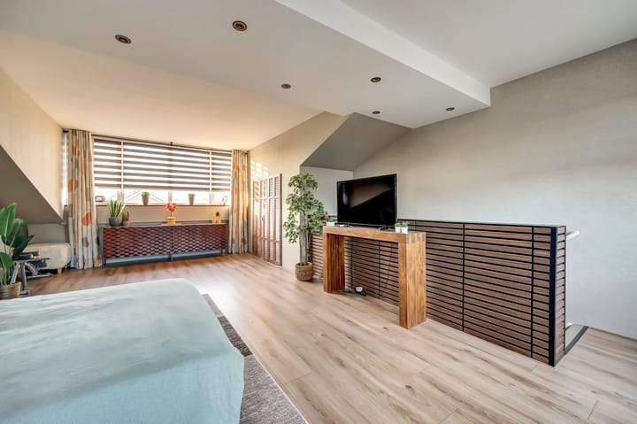 Photo 36 of Beugstraat 68