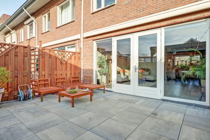 Photo 41 of Beugstraat 68