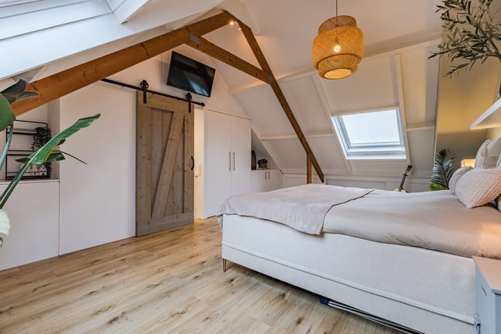 Photo 4 of Diepenbroekstraat 31