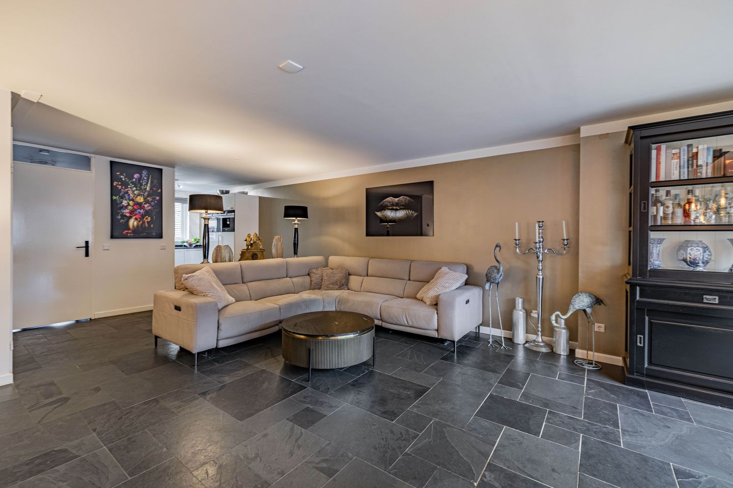 Foto 4 van Johannes Vermeerstraat 11