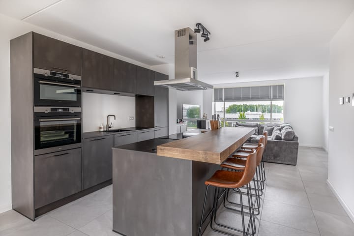 Photo 14 of Fascinatio Boulevard 704-L