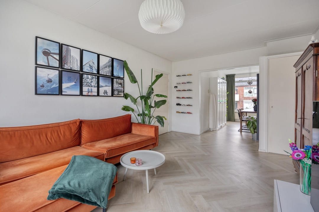 Photo 11 of Peter van Anrooystraat 31