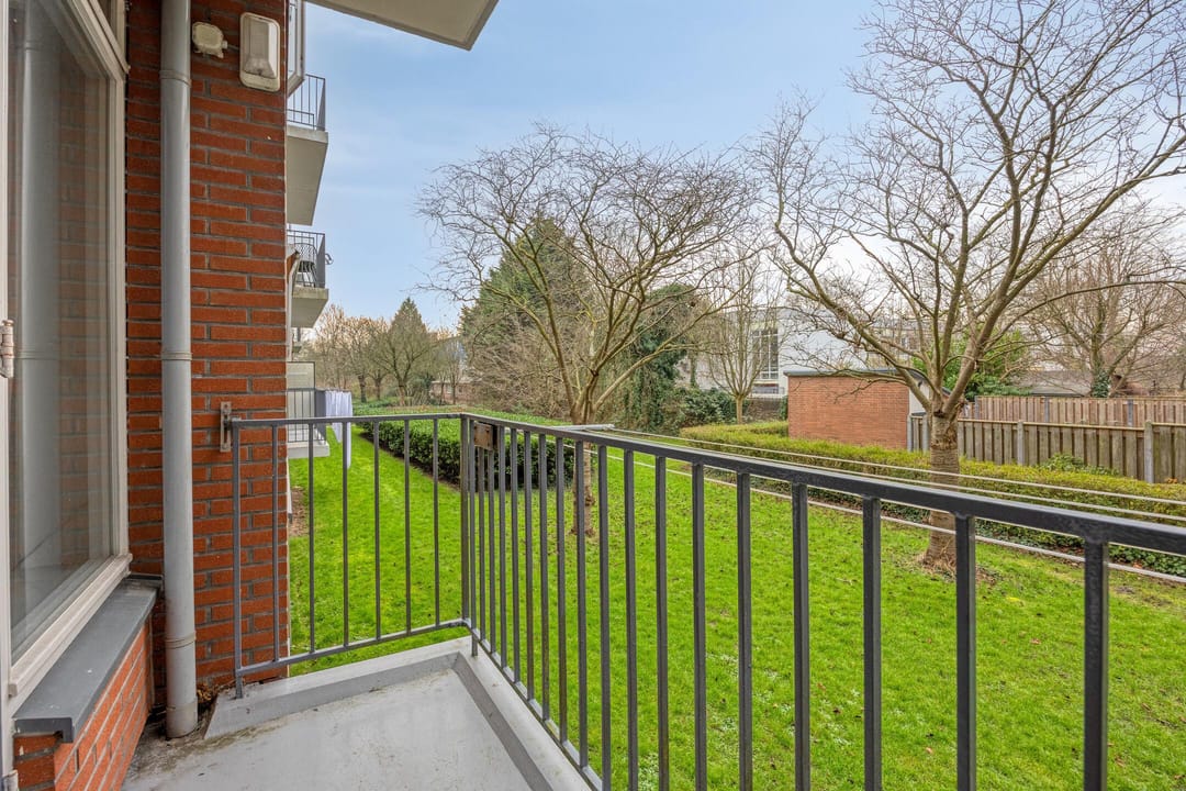 Photo 22 of Peter van Anrooystraat 31