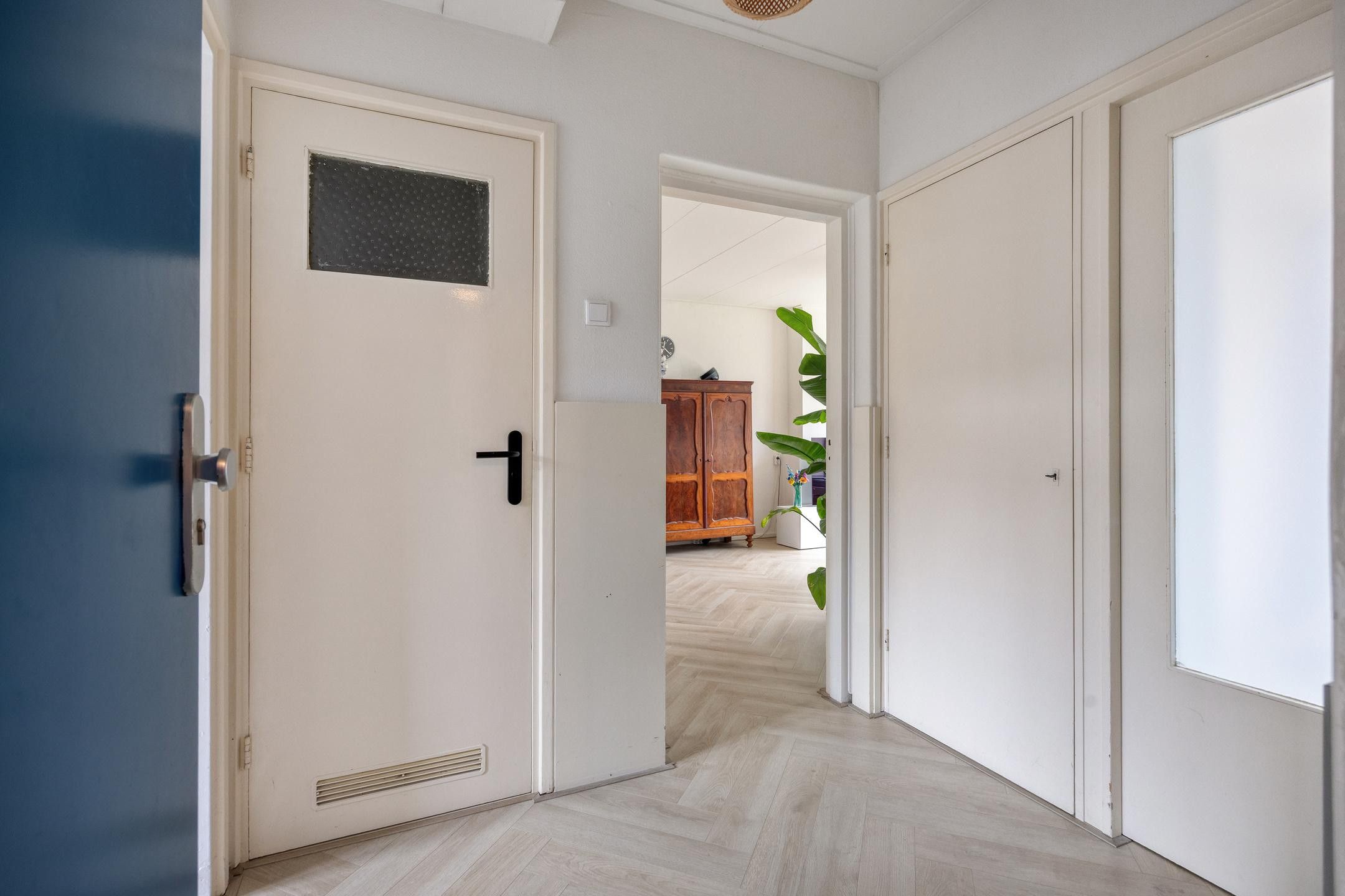 Photo 6 of Peter van Anrooystraat 31