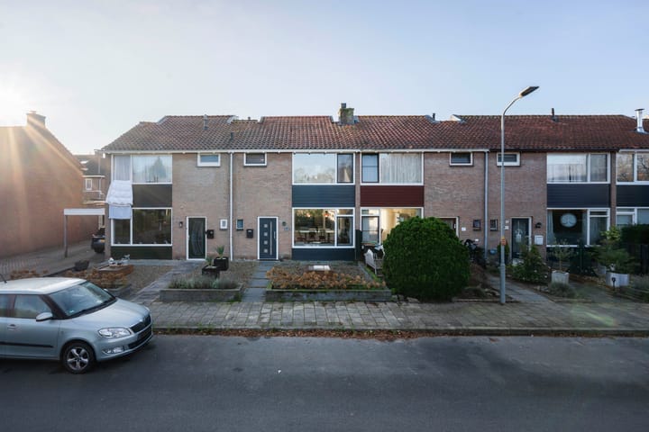 Foto 6 van Julianastraat 13