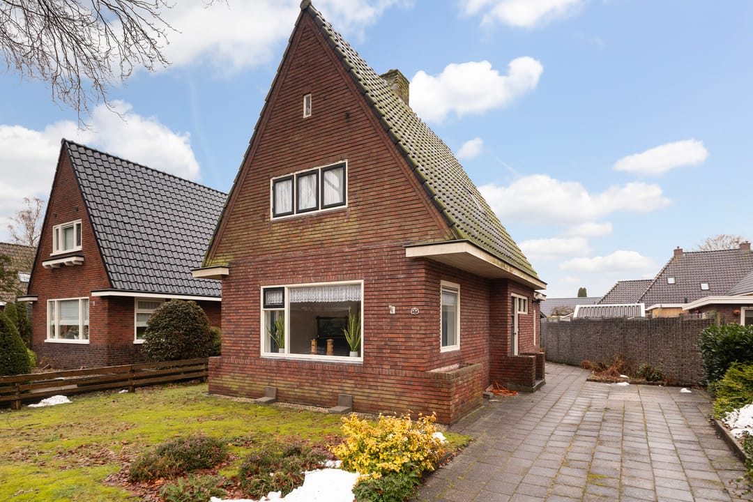 Photo 8 of Schoolstraat 29