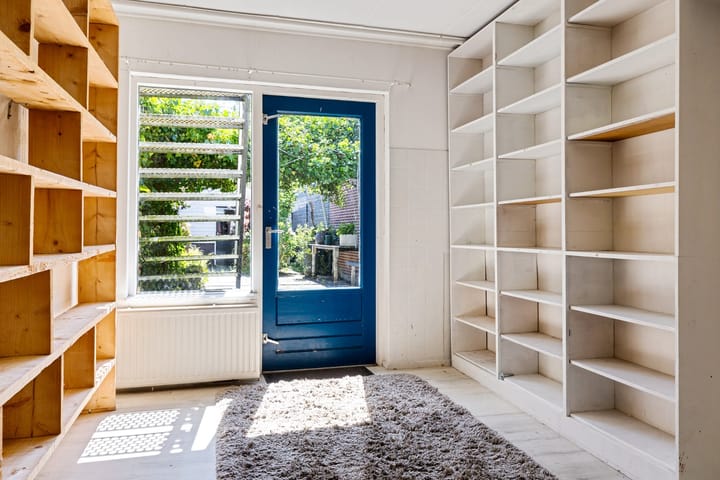 Foto 8 van Voorstraat 106