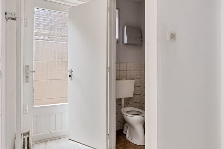 Foto 10 van Voorstraat 106