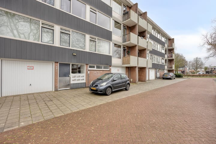 Foto 23 van Ernst Bagelaarstraat 46