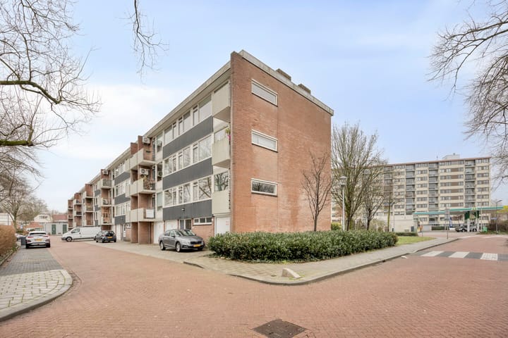 Foto 24 van Ernst Bagelaarstraat 46