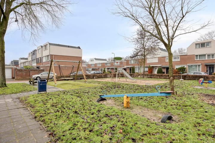 Foto 28 van Ernst Bagelaarstraat 46