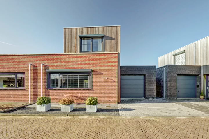 Foto 2 van De Grenadier 9