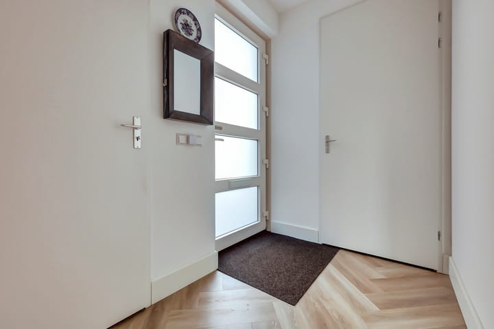 Foto 7 van De Grenadier 9