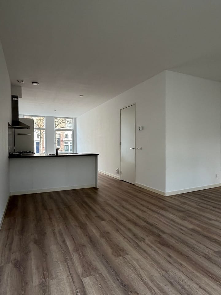 Photo 8 of Rodenrijsestraat 25-A