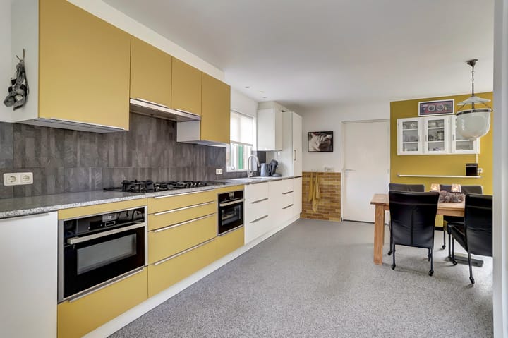 Foto 2 van Julianastraat 5-A