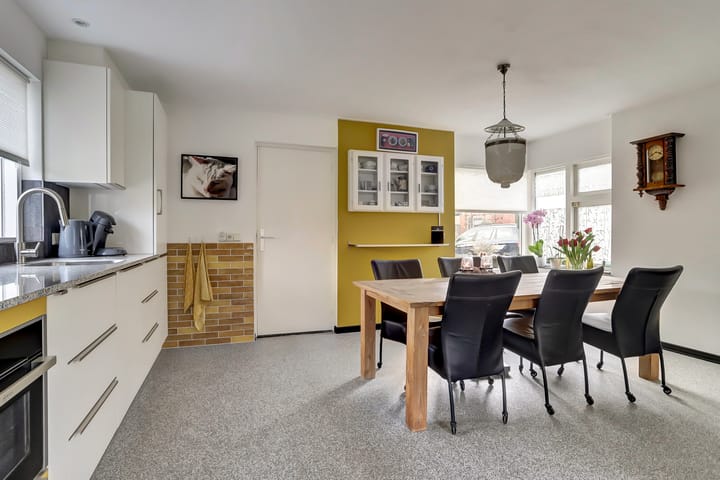 Foto 24 van Julianastraat 5-A