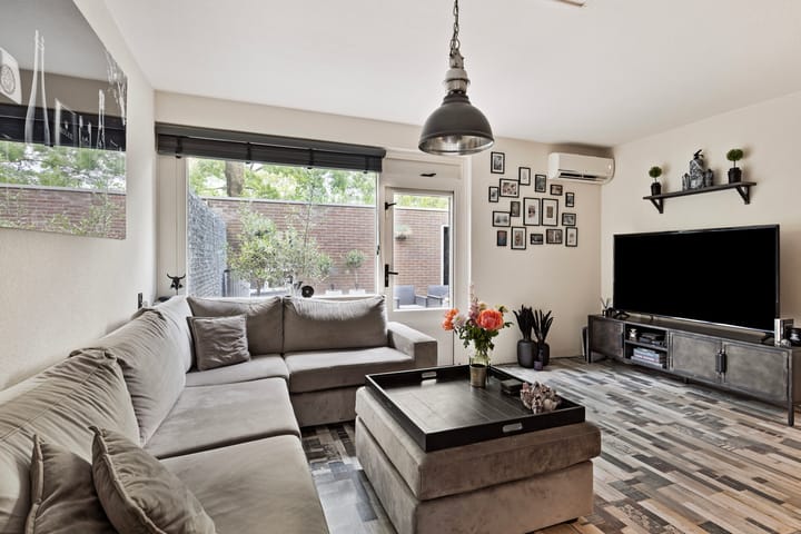 Photo 4 of Terwaenen 76