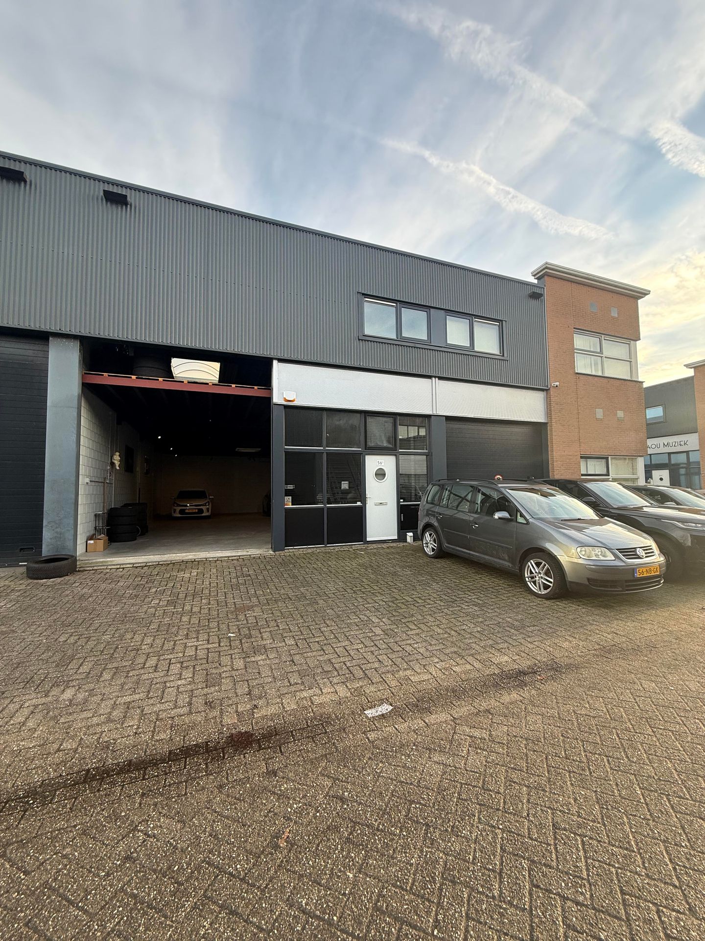 View photo 2 of Ondernemingsweg 56-C