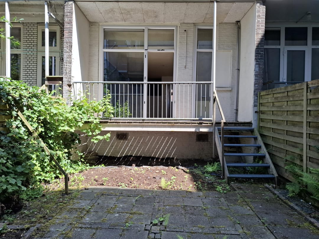 Foto 2 van Van Oosterzeestraat 43-A