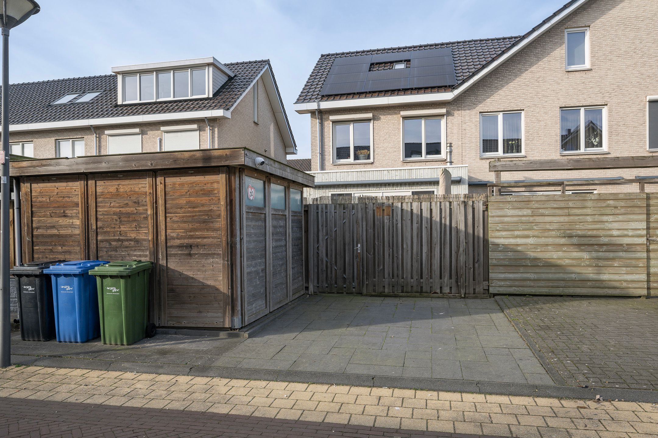 Photo 3 of Leen van der Houwenstraat 38