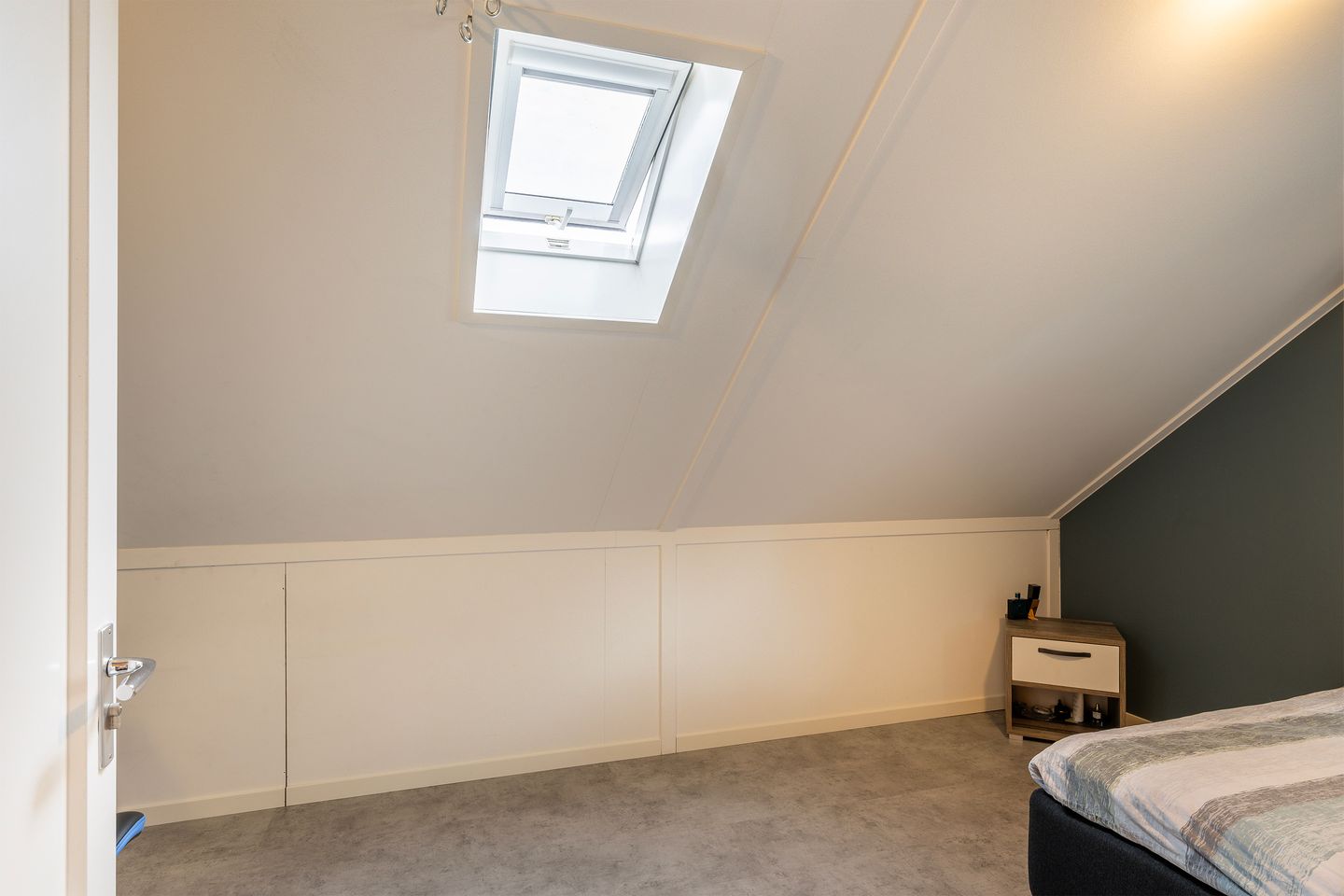 Photo 25 of Leen van der Houwenstraat 38