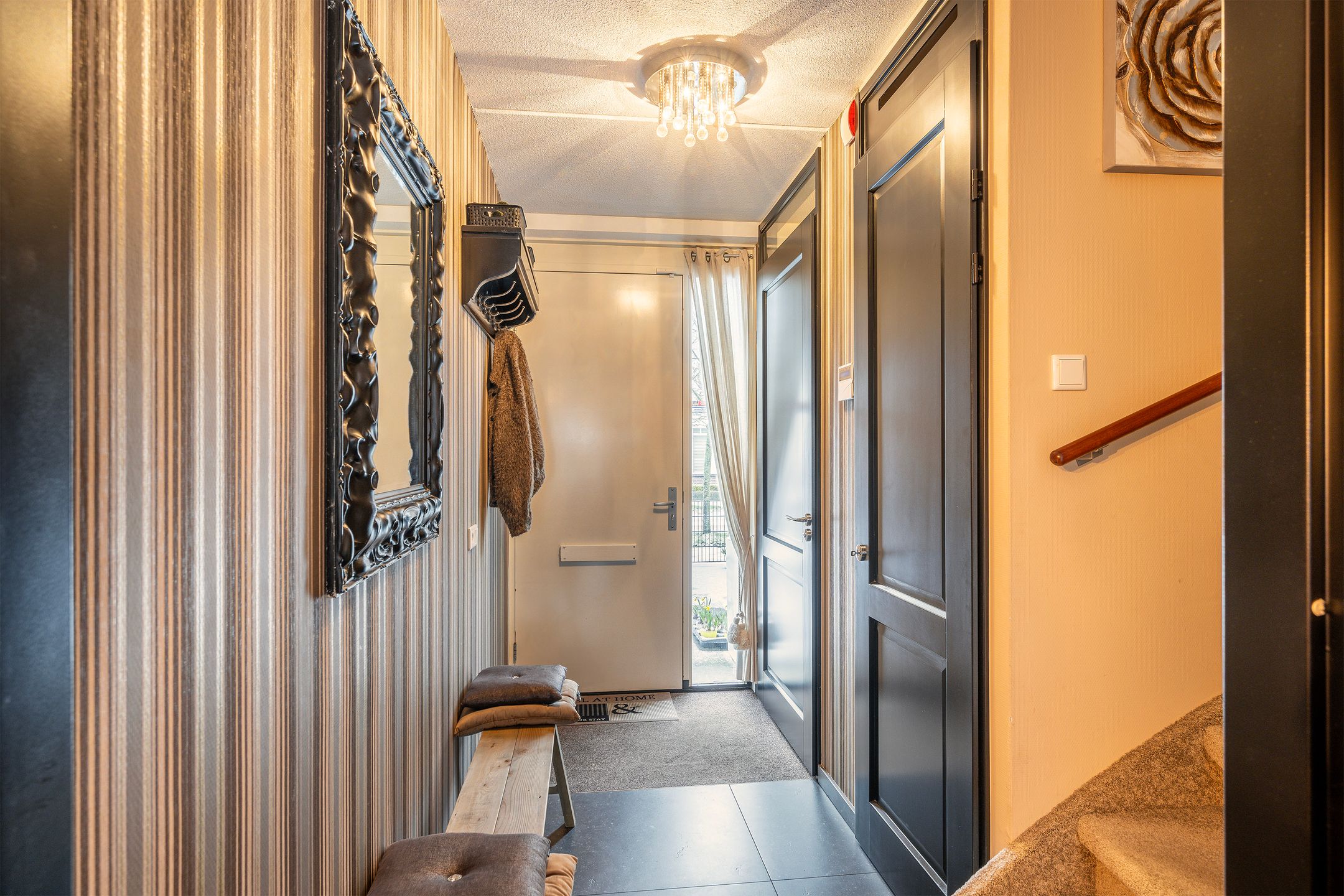 Photo 15 of Leen van der Houwenstraat 38