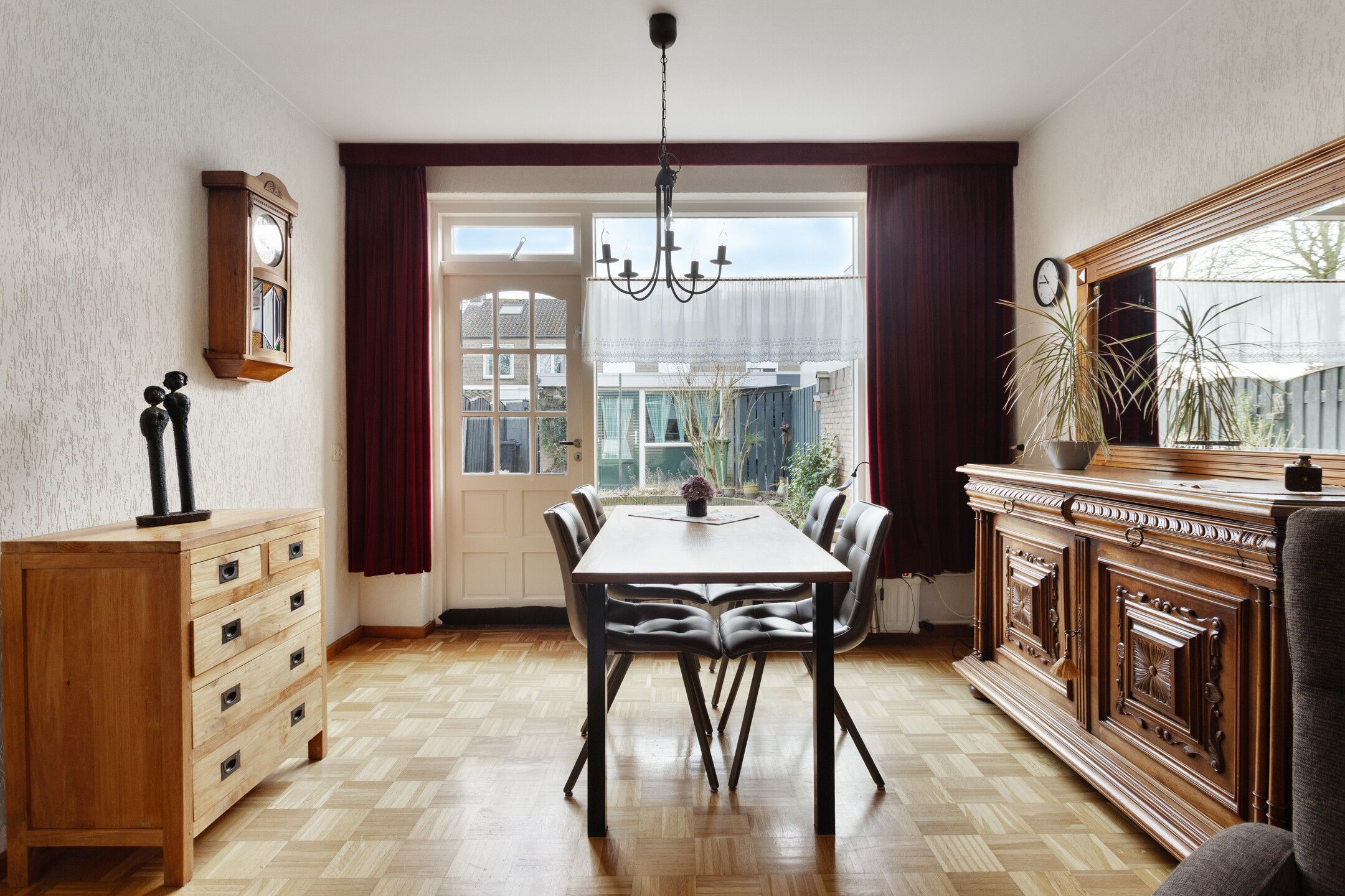 Photo 18 of van Oostsanenstraat 13