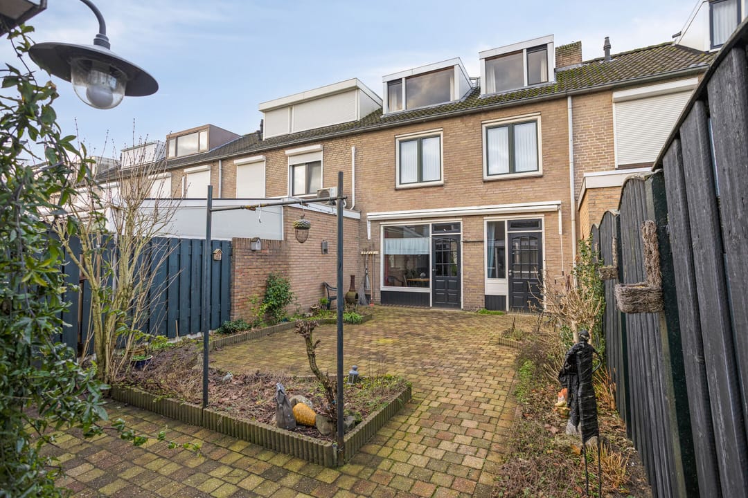 Photo 37 of van Oostsanenstraat 13