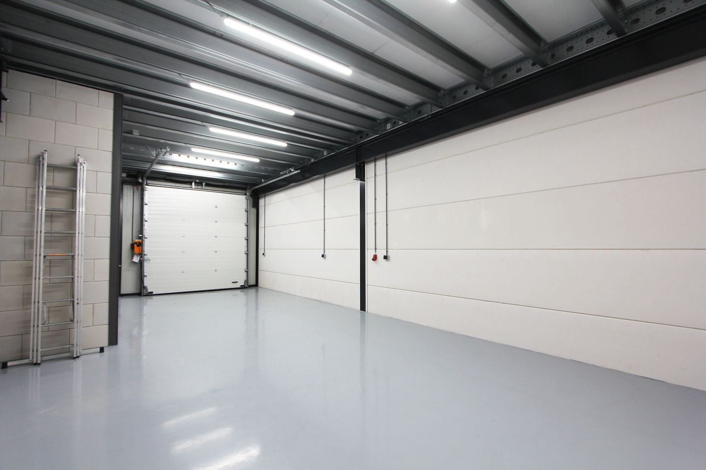 View photo 3 of Crommelinbaan 29-R