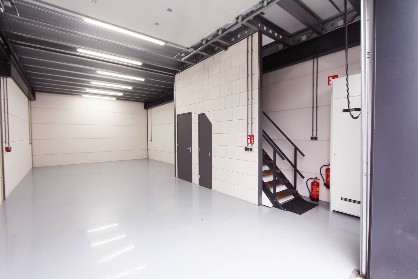 View photo 4 of Crommelinbaan 29-R