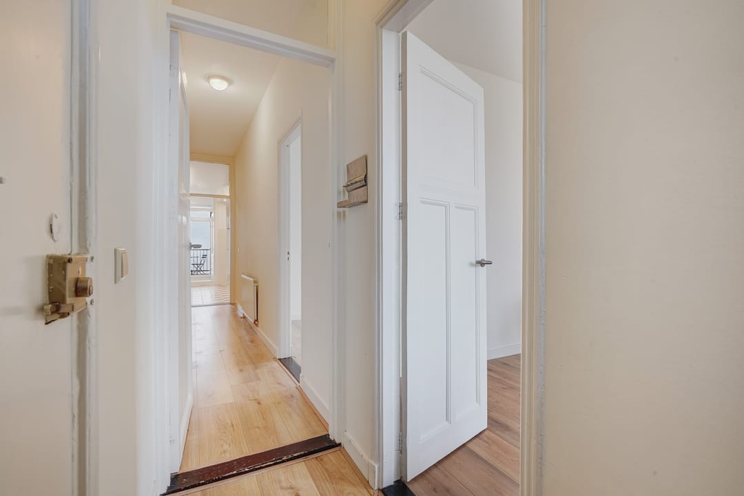 Photo 8 of Valkenboskade 160