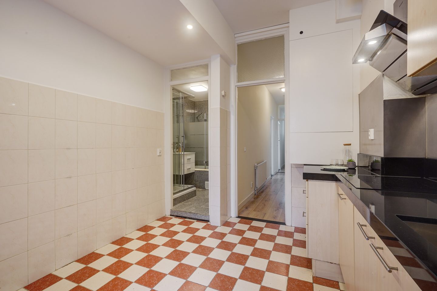 Photo 29 of Valkenboskade 160