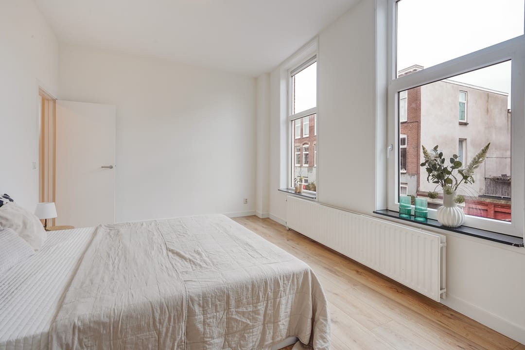 Photo 32 of Valkenboskade 160