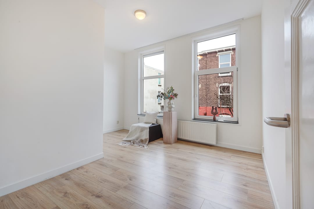 Photo 37 of Valkenboskade 160