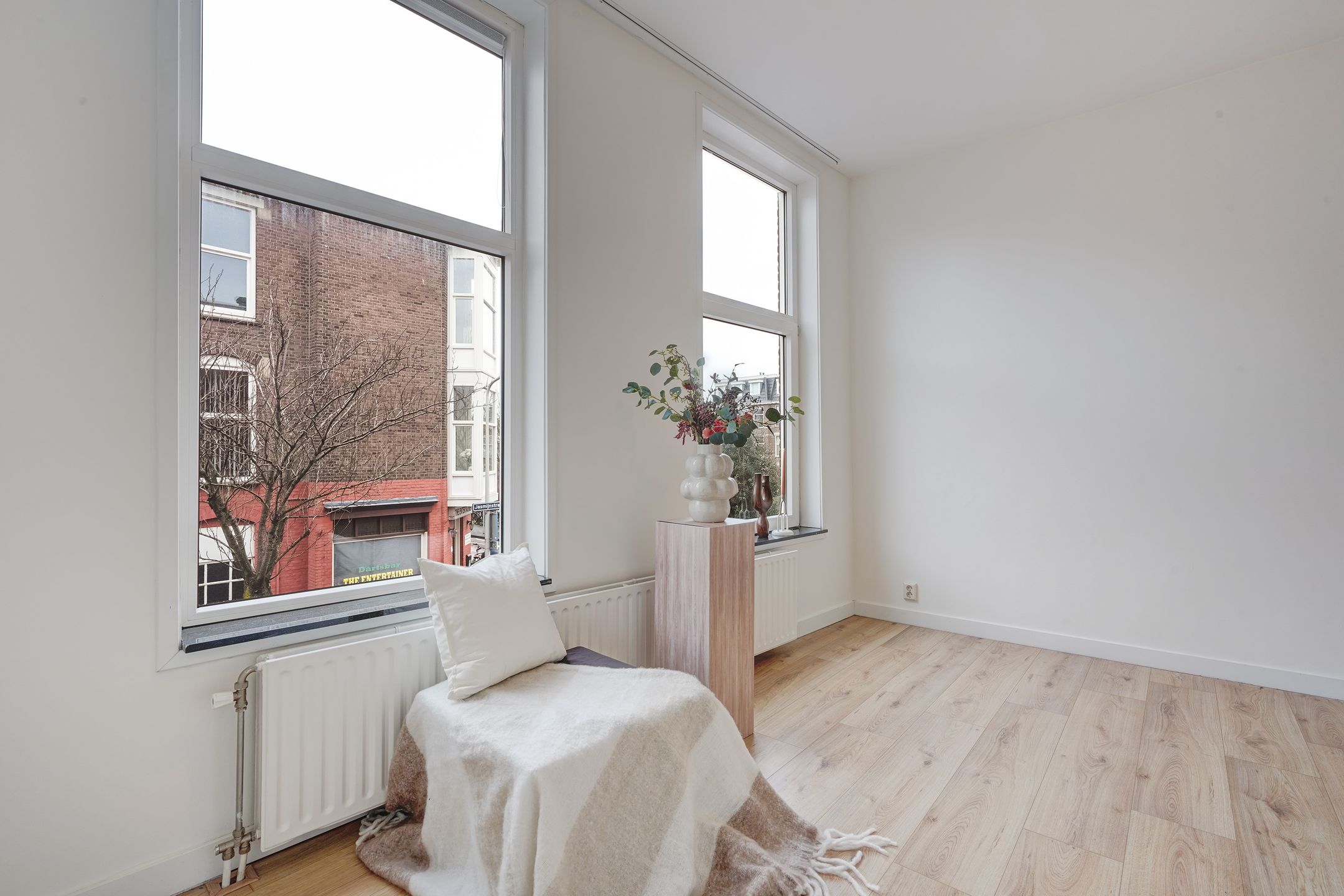 Photo 39 of Valkenboskade 160