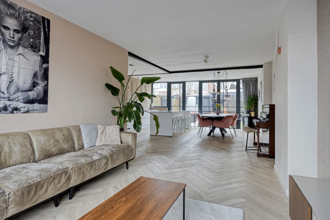 Foto 2 van Johan Enthovenstraat 32